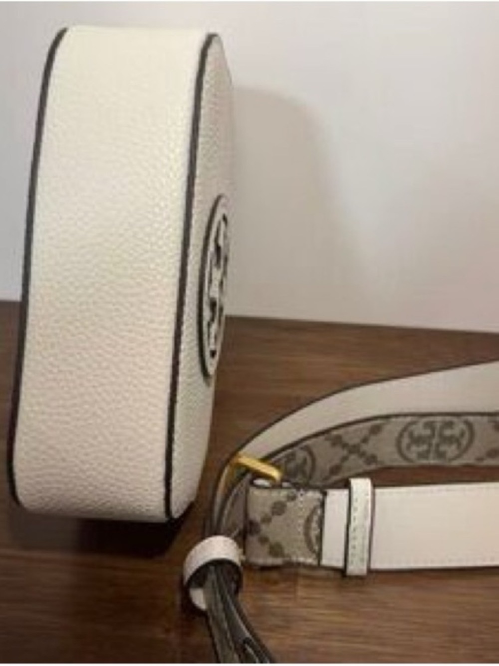 Tory Burch White Pebbled Leather Crossbody with Beige Logo Canvas Strap - Picture 4 of 4